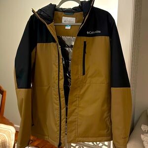 Men’s Columbia Omni-Tech Jacket; Sand and Black Columbia Jacket